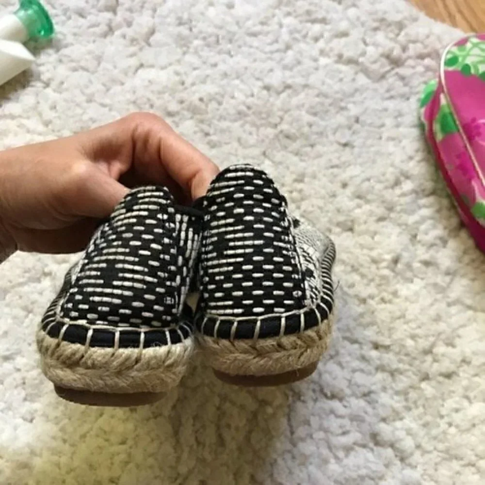 DV by Dolce Vita  Desiree Aztec Espadrille Womans Sz 6.5